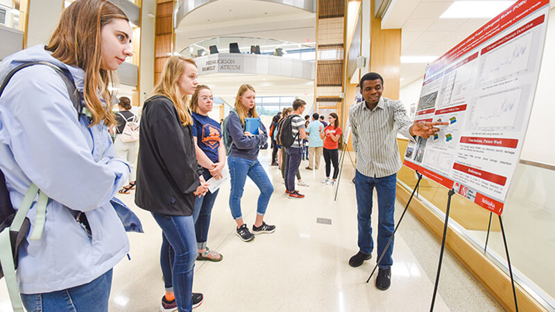 Student look at research project by another student