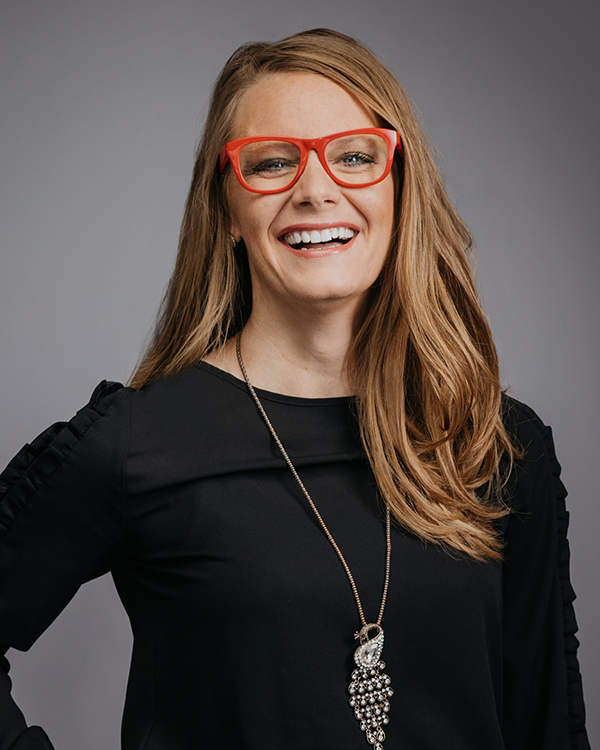 Stephanie Dinger