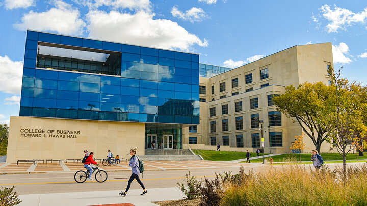 Students Walking outside of College of Business