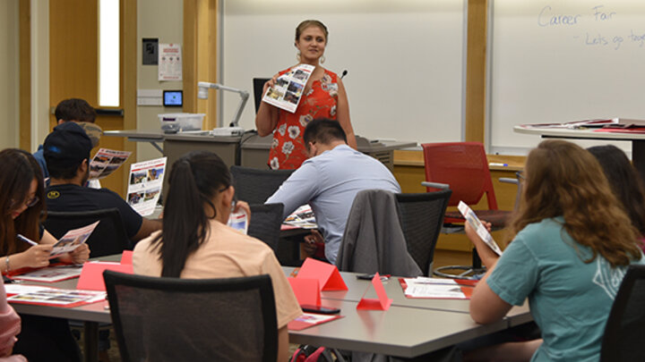 Chandra Schwab, lecturer in international business at Nebraska College of Business, speaks to international students this fall.