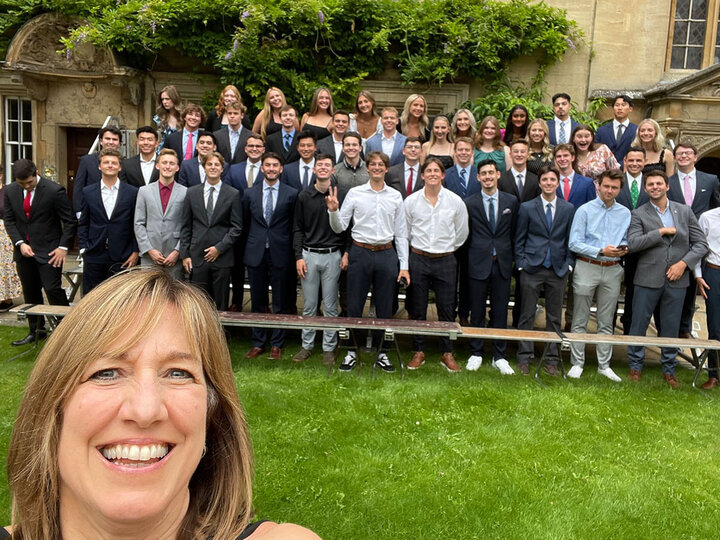 Kathy Farrell selfie with students