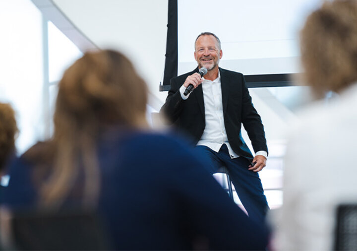 Jim Harter, Gallup’s chief scientist for workplace management and well-being, spoke with MBA@Nebraska students in the Strengths-Based Leadership class