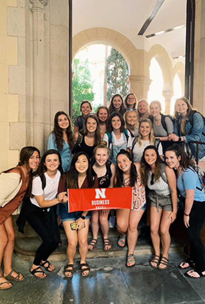 All the girls from Nebraska pose on the first day of class at the Seminari.